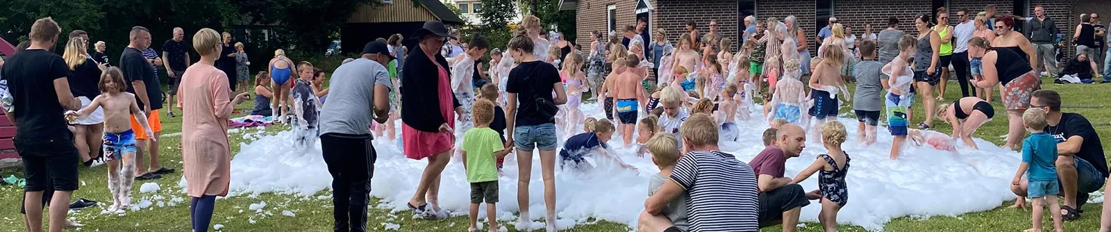 Sandstrand og natur ved Hummingen Camping på Lolland